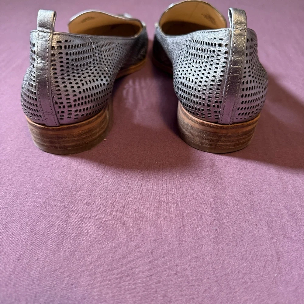 Vince Camuto Kade Cutout Loafer Metallic Silver - Women's Size 7.5 (37.5)